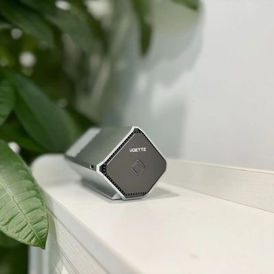 Purificador de aire de coche portátil de 13 horas con batería de 4800 mAh y peso neto de 0,29 kg
